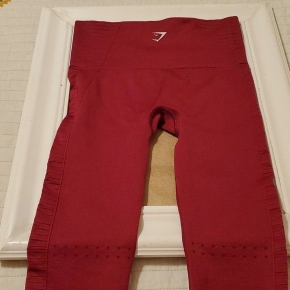 Gymshark Energy Magenta High waisted cropped athletic leggings size XS - Picture 9 of 12